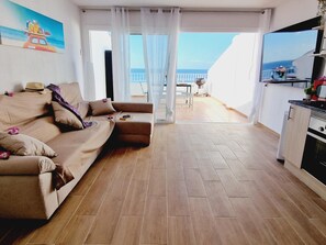 TV - Amazing new apartment with 4 bedroom in Las Vistas (Los Cristianos)