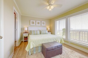 2 bedrooms, free WiFi, bed sheets - Shared Heated Pool, Boardwalk to the Beach (Port Aransas)