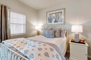 3 bedrooms, free WiFi, bed sheets - Shared Pool and Hot Tub, Golf Cart Access (Port Aransas)