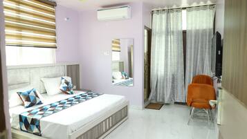 Basic Double Room | Desk, free WiFi