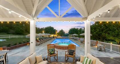 Pool, Pickleball, Indoor/Outdoor Games, Sleeps 30+