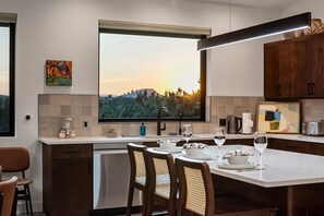 Interior - Experience luxury at Sedona Modern Living, a spacious 3BR home in scenic West Sedona. (Sedona)