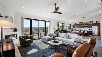 TV, fireplace, table tennis