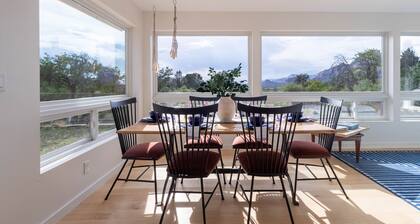 Breathtaking Views, Close Proximity To Popular Hiking Trails + Pet Friendly!