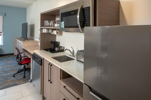 Espresso maker, coffee/tea maker