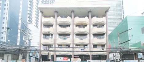Façana frontal de l'allotjament