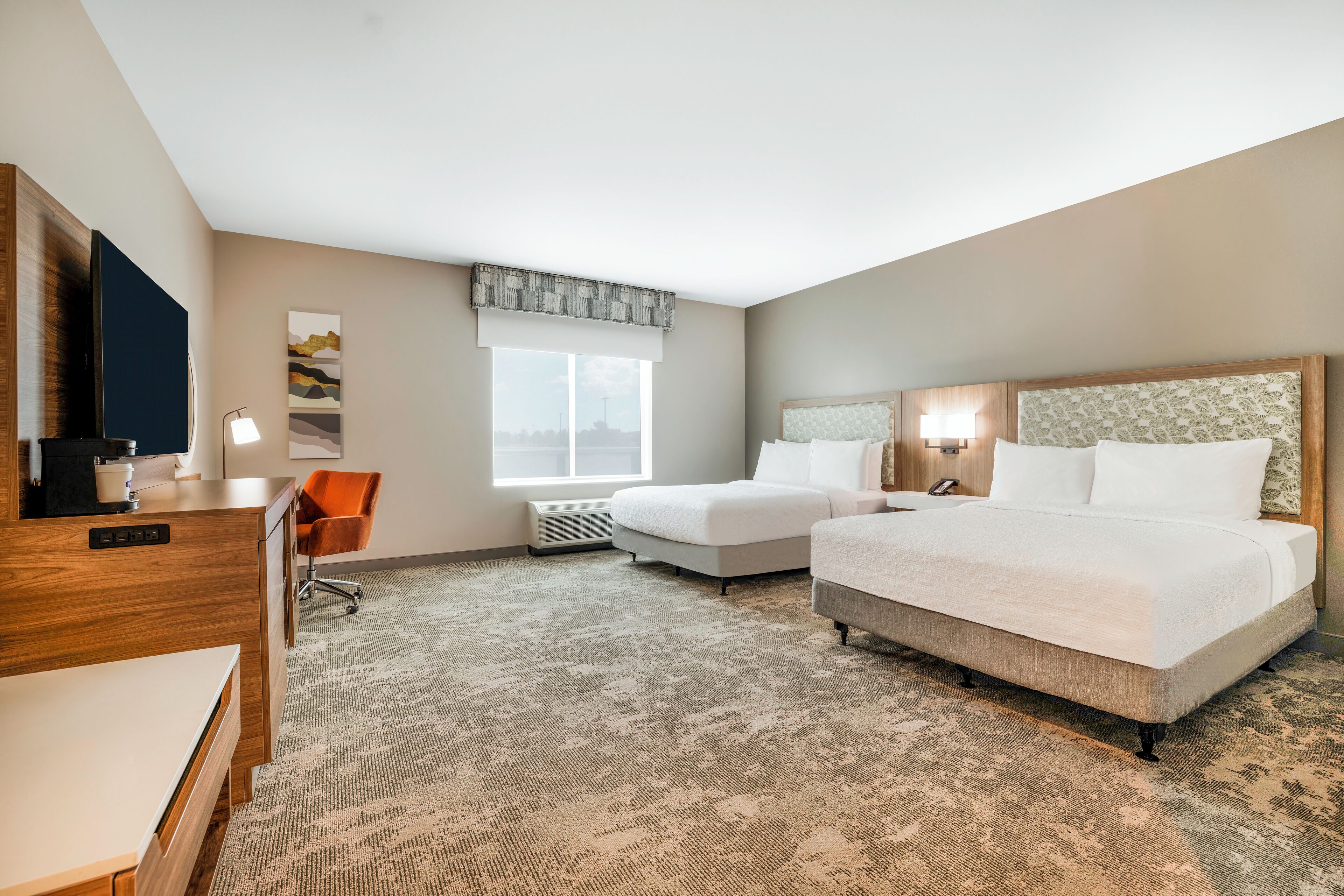 Lit de bébé (gratuit), accès au Wi-Fi (inclus), literie fournie