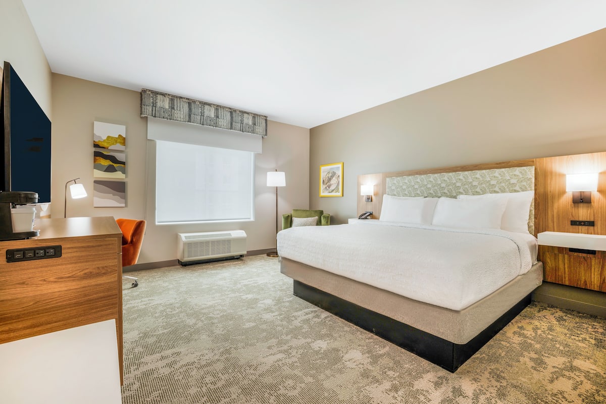 Free cots/infant beds, free WiFi, bed sheets