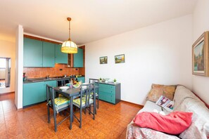 Interior - Acqua Marina 800m from the sea, Cogoleto, Italy (Cogoleto)