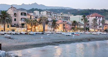 Acqua Marina 800m from the sea, Cogoleto, Italy