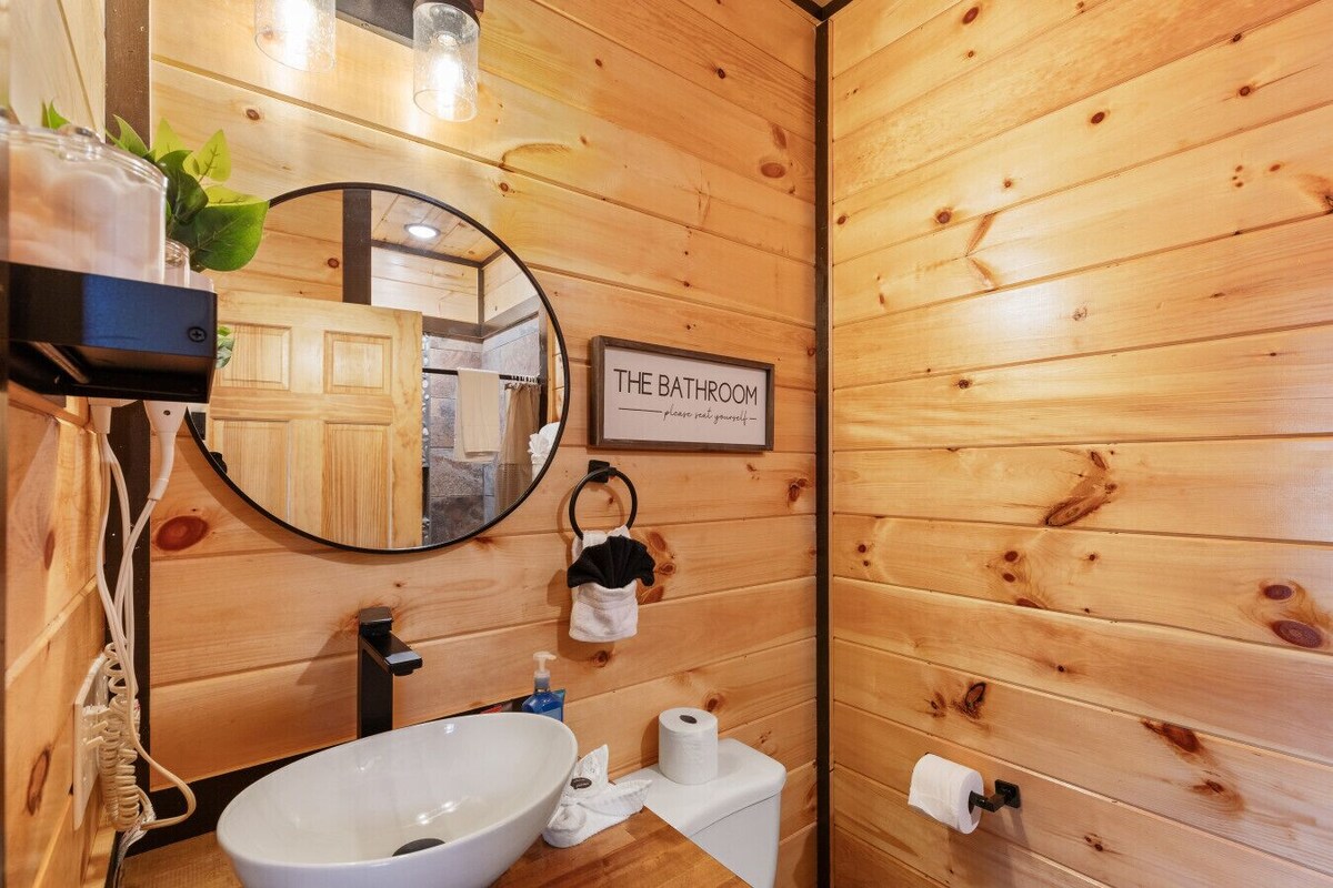 Photo 110 of Mountain Majesty By Ghosal Luxury Lodging