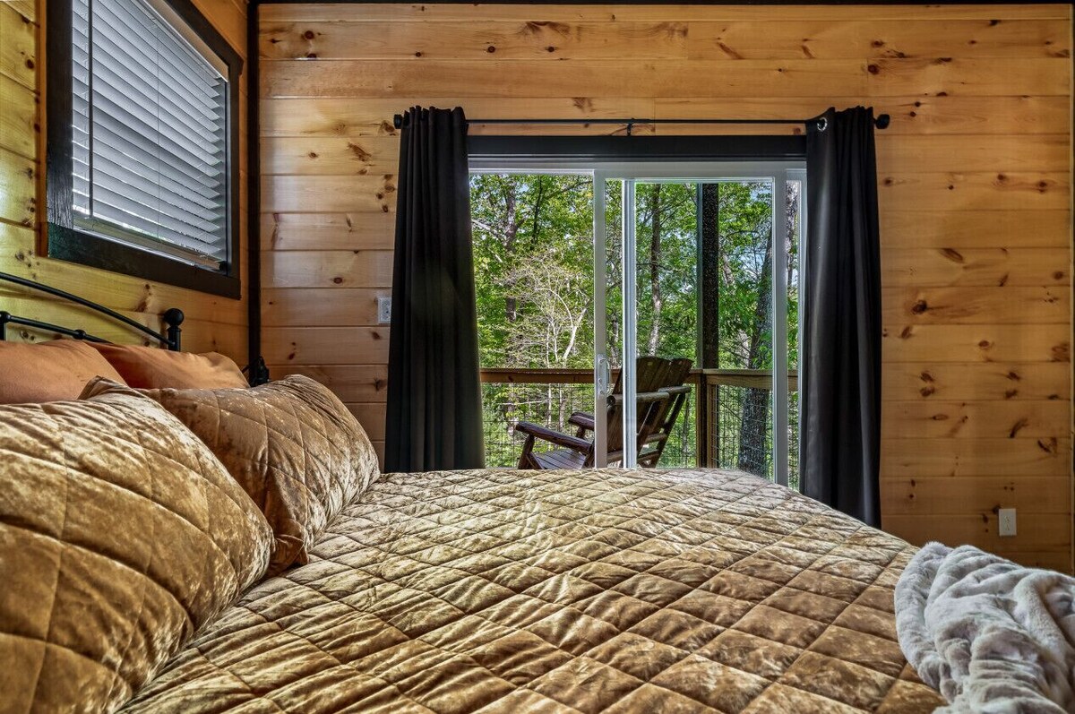 Photo 108 of Mountain Majesty By Ghosal Luxury Lodging