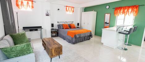 1 bedroom, desk, iron/ironing board, free WiFi