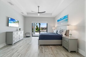 4 camere