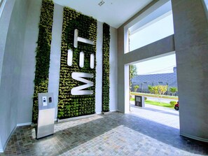 Interior - Beautiful 3 beds/ 2 baths Apartment near RPalma Clinic, pool & gym (La Victoria)