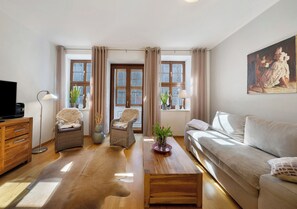 TV, stereo - Apartment 'City Exklusiv 4' with Wi-Fi (Dresden)