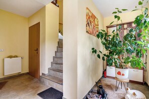 Interior - Apartment 'Ferienwohnung Demmler Stegel' with Private Terrace, Private Garden and Wi-Fi (Pirna-Mockethal)
