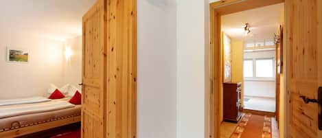 3 chambres, fer et planche à repasser, Wi-Fi gratuit, draps fournis