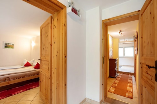 Ferienhaus 'Ferienhaus Sonnenhof' mit privater Terrasse, privatem Garten und WLAN