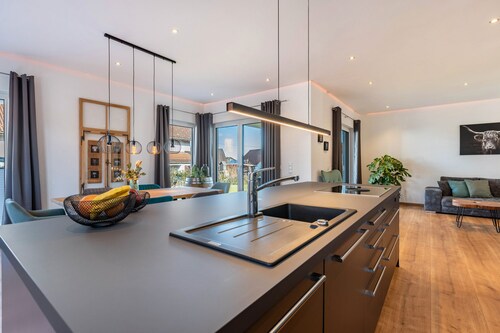 Ferienhaus 'Ferienhaus Lencer' mit privater Terrasse, privatem Garten und WLAN