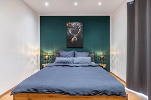 3 chambres, fer et planche à repasser, accès au Wi-Fi (inclus)