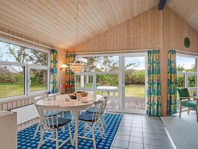 "Sella" - 200m from the sea by Interhome