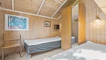 2 bedrooms, free WiFi