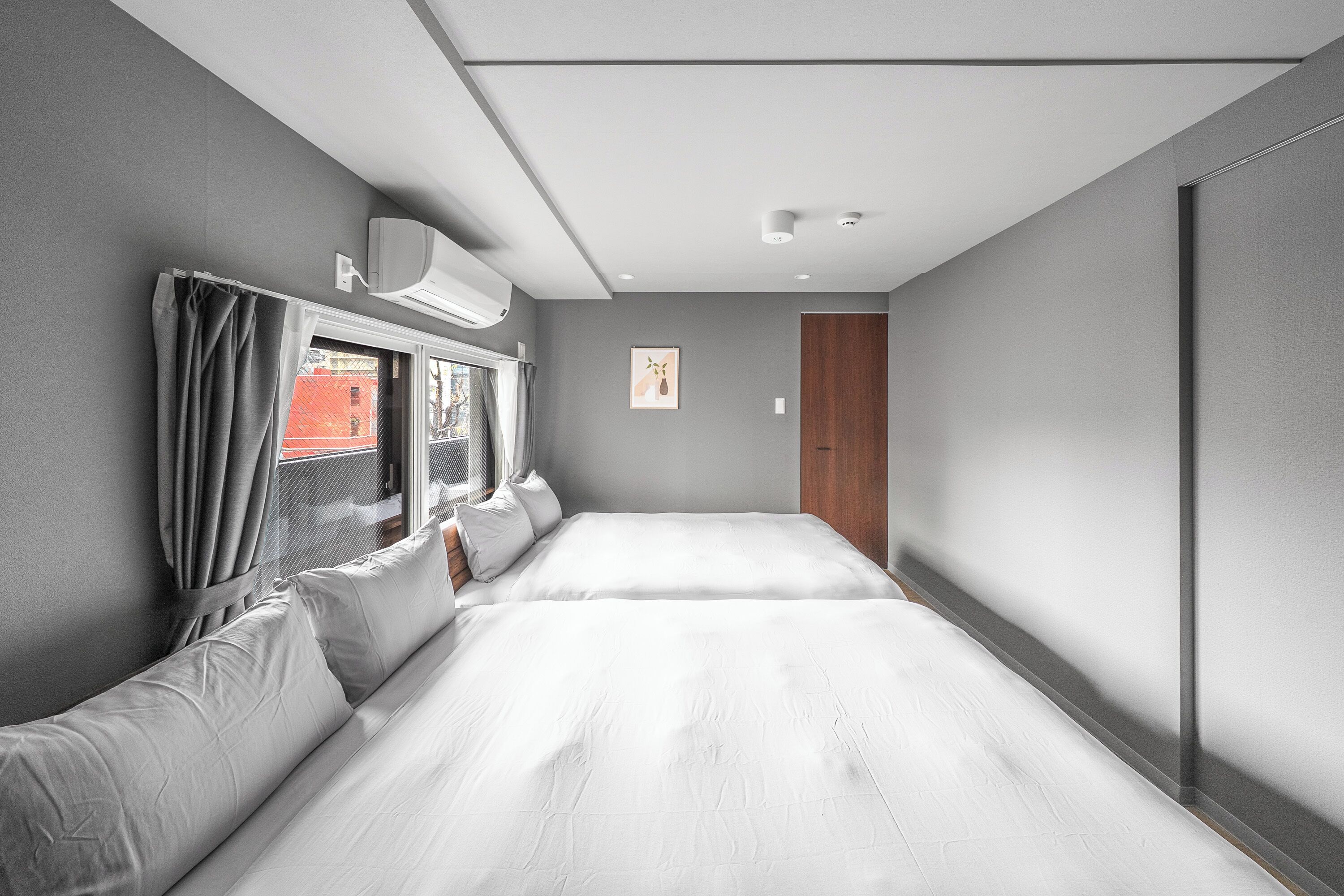 2 bedrooms, iron/ironing board, free WiFi