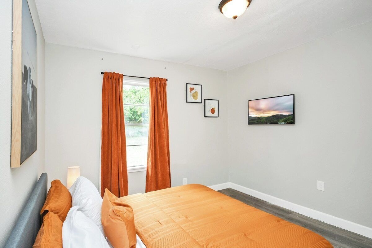 Photo 15 of 5BR 3BA Home with Hot Tub Near Stadiums & Airport