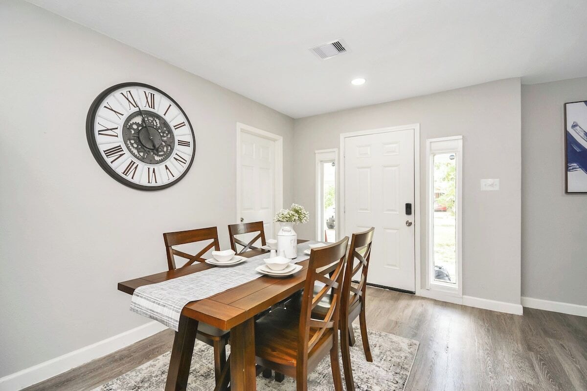 Photo 2 of 5BR 3BA Home with Hot Tub Near Stadiums & Airport
