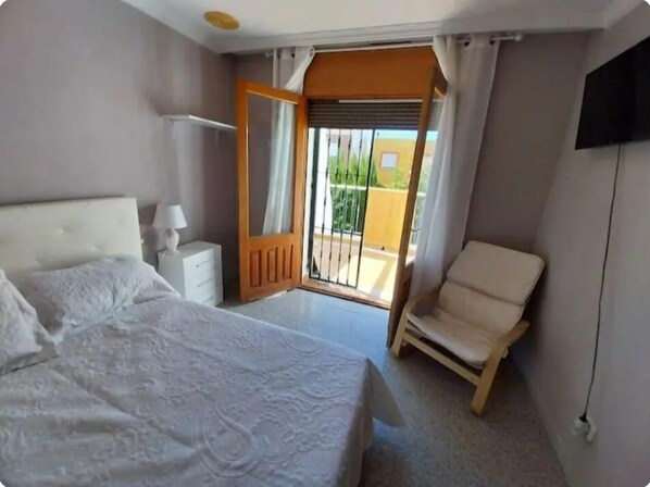 3 Schlafzimmer, Bügeleisen/Bügelbrett, WLAN, Bettwäsche
