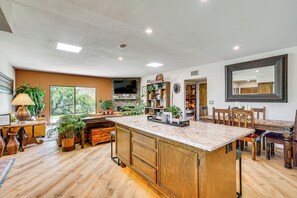 Interior - Oro Valley Retreat w/ Pool & Breathtaking Views! (Oro Valley)