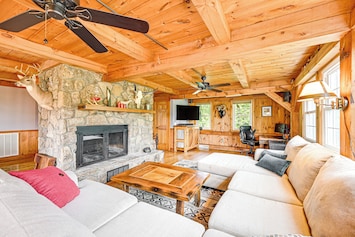 Ronda Vacation Rental | 4BR | 2BA | 2,600 Sq Ft | 5 Steps Required