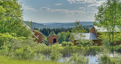 Cozy Catskills Studio Rental w/ Mountain Views!