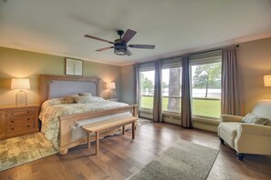 6 bedrooms, iron/ironing board, travel crib, internet