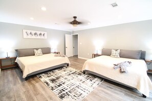 4 Schlafzimmer, Bügeleisen/Bügelbrett, kostenloses WLAN, Bettwäsche