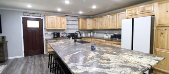 2 Lakes Oasis in Hot Springs