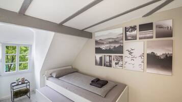 2 quartos, ferros/tábuas de passar roupa, Wi-Fi de cortesia