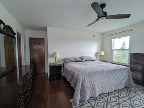 6 habitaciones, escritorio, wifi gratis y ropa de cama 