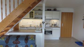 Kühlschrank, Ofen, Herdplatte, Geschirrspüler