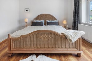 2 chambres, fer et planche Ă repasser, Wi-Fi gratuit, draps fournis