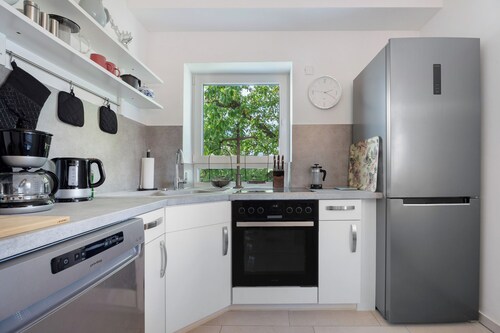 Apartment 'Zuhause Auf Zeit Weserlicht' with Shared Terrace, Balcony and Wi-Fi