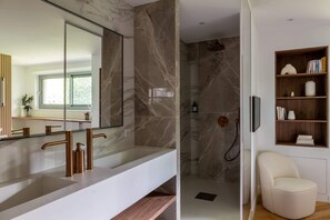 Hair dryer, towels, shampoo