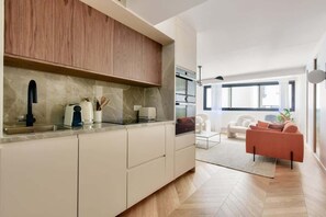 Fridge, microwave, oven, stovetop