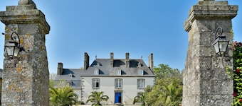 9 Bedroom Castle in Baguer-Morvan