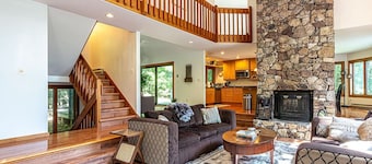 Hilltop Escape At Wintergreen