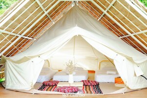 Family Tent, Sea View | Desk, laptop workspace, free WiFi, bed sheets