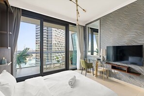 4 quartos, ferros/tábuas de passar roupa, Wi-Fi, roupa de cama