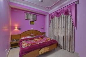 Deluxe Room - Hotel Ashish Inn (Kandaghat)