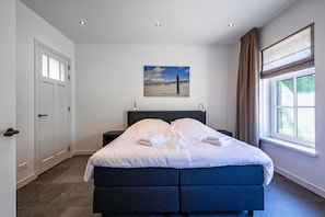 4 Schlafzimmer, Bügeleisen/Bügelbrett, kostenloses WLAN
